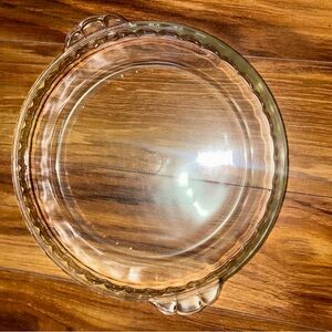 Vintage Pyrex Clear Glass Pie Plate with Scalloped Rim